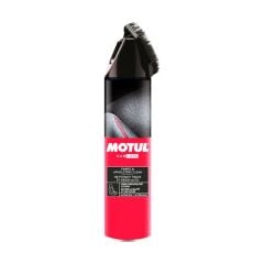 Motul Kumaş ve Döşeme Temizleyici 500 Ml Fırça Başlıklı